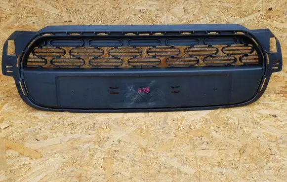 Citroen C3 Front bumper upper radiator grill 9833504580
