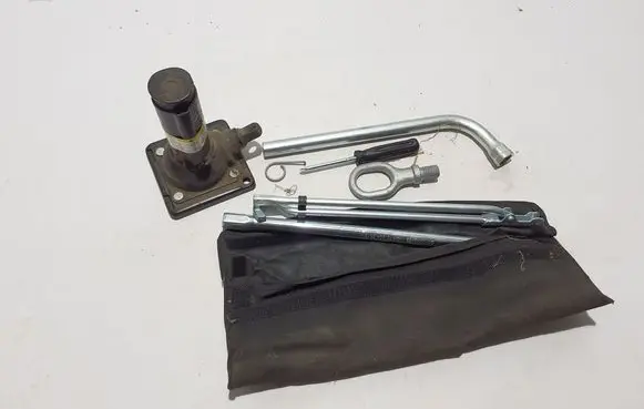 Volkswagen Amarok Lift Jack 2H0011031