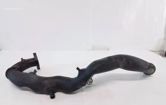 Opel Vivaro Intercooler hose/pipe 93861384