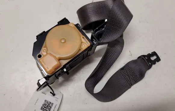 Opel Insignia A Front seatbelt 12848367