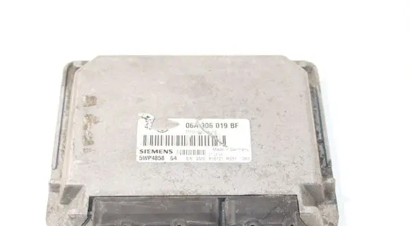 Volkswagen Golf IV Engine control unit/module 06A906019BF 5WP485804