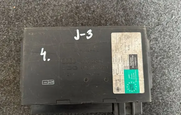 Audi A6 S6 C5 4B Comfort/convenience module 93059193