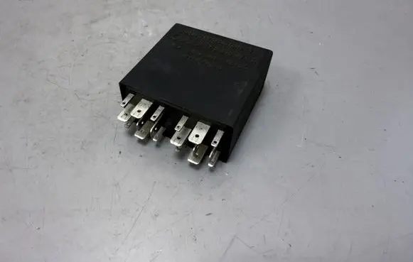 Audi A4 S4 B5 8D Other relay 4B0919471A 5KG00656805