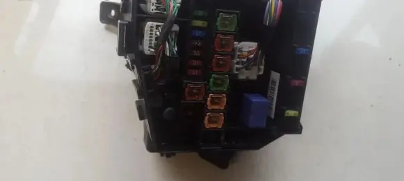 Toyota Yaris Fuse box set 7178R0A1 PP-T10