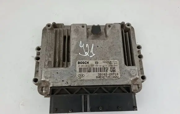 KIA Ceed Engine control unit/module 391032A710