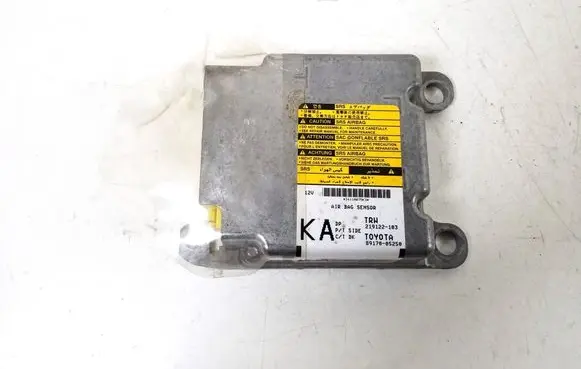 Toyota Avensis T270 Airbag control unit/module 89170-05250