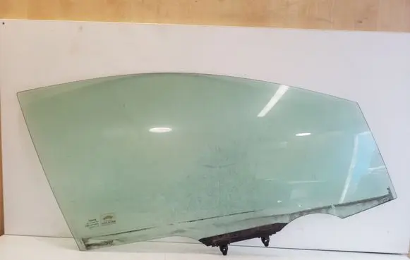 Toyota Corolla E210 E21 Front door window glass four-door E643R010654