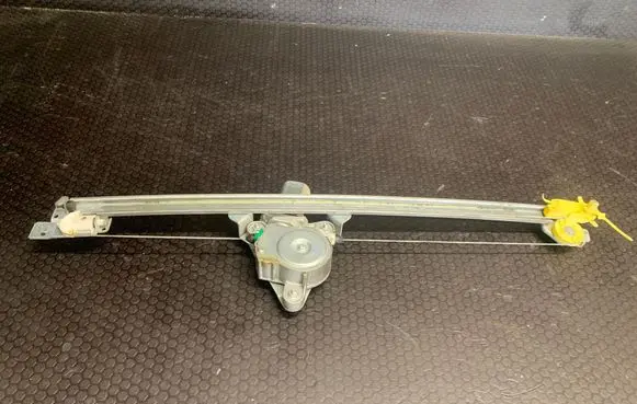 Opel Vivaro Front door window regulator with motor 37103001