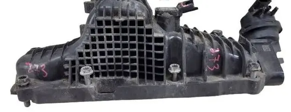 Volkswagen Multivan T6 Intake manifold 04L129709A