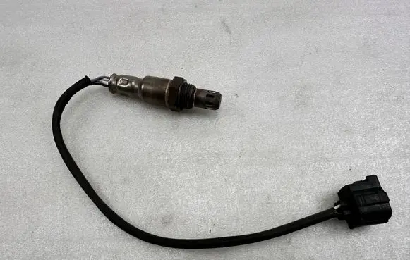 Mercedes-Benz GL X166 Lambda probe sensor A0085423918
