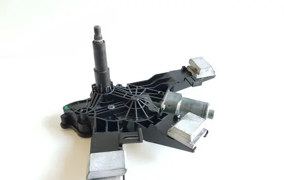 Peugeot 308 Rear window wiper motor 9677680580