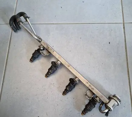 Volkswagen Golf IV Fuel main line pipe 0280150464