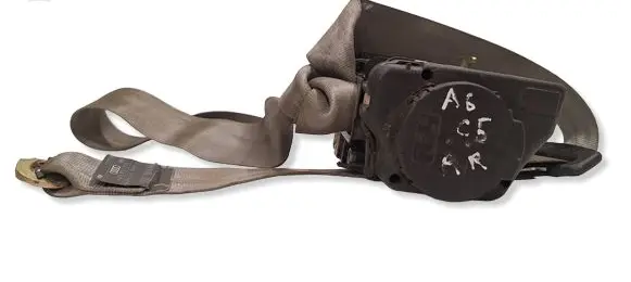 Audi A6 S6 C5 4B Rear seatbelt 0067250C