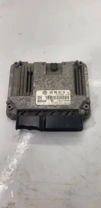 Volkswagen Golf Plus Engine control unit/module 03G906021KS 1039S15974 0281013235