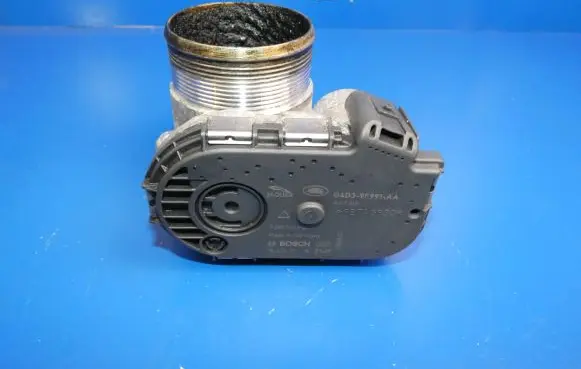 Jaguar XE Throttle valve G4D3-9F991