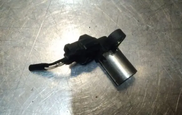 Subaru Legacy Crankshaft position sensor 0524