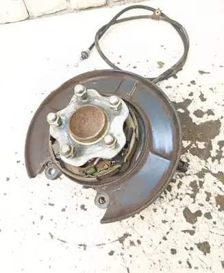 Nissan Pulsar Rear wheel hub