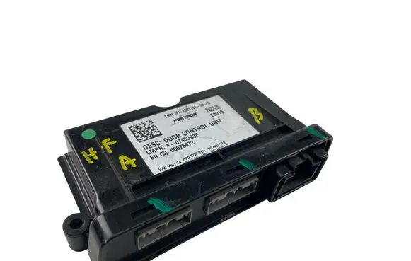Tesla Model S Other control units/modules 0748G03P