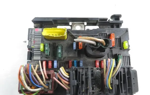 Peugeot 207 BSM Control unit 9661086980