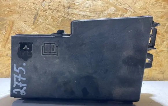 Ford Focus Fuse box set 8688039