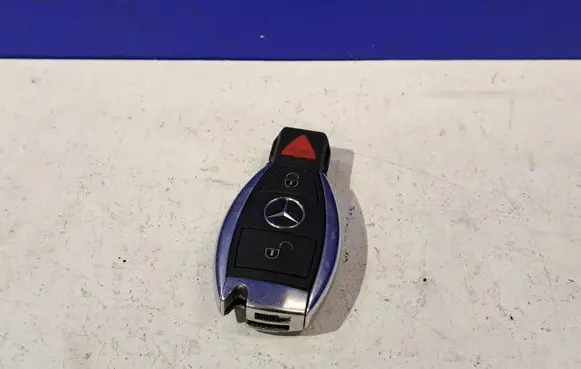 Mercedes-Benz E W212 Ignition key/card IGNITIONKEY