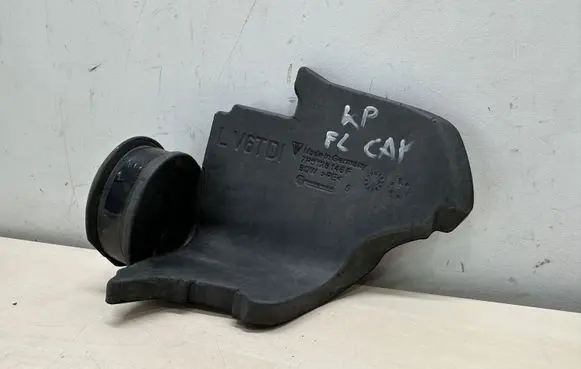 Porsche Cayenne (92A) Intercooler air guide/duct channel 7P5123146F
