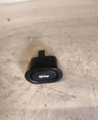 Saab 9-5 Tailgate opening switch 4733440 156796