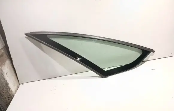 Citroen C4 Grand Picasso Front door vent window glass four-door 