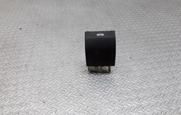 Ford Explorer Engine bonnet (hood) release handle