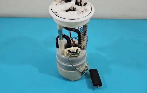 Renault Koleos I In-tank fuel pump GEJD0710134 IMPRK1488766