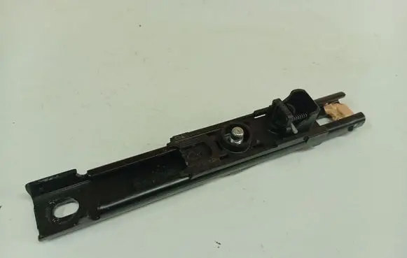 Citroen C4 II Seat belt adjustment rail 9672727080