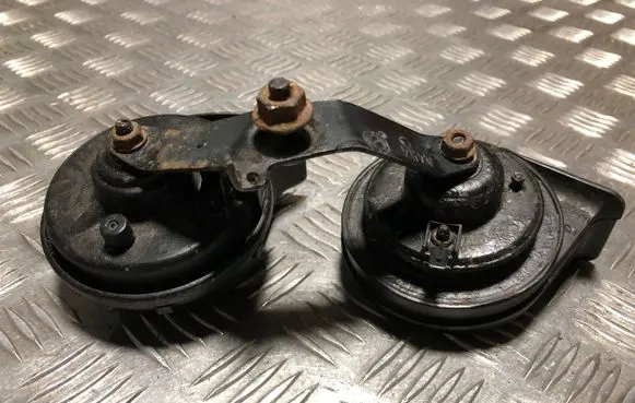 Alfa Romeo 147 Horn signal 42085