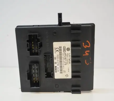 Audi A6 S6 C6 4F Central body control module 4F0907279