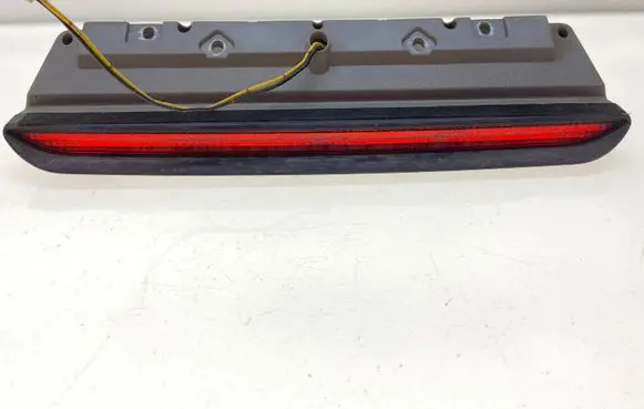 Subaru Forester SF Third/center stoplight