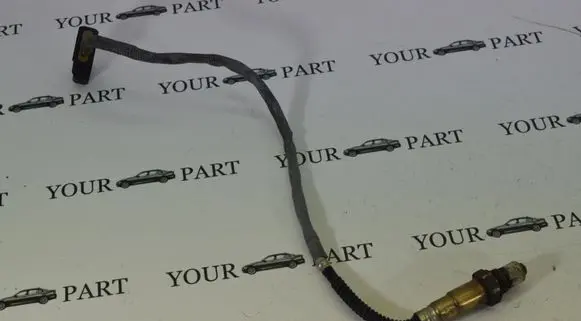 BMW 4 F32 F33 Lambda probe sensor 7589122