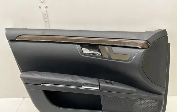 Mercedes-Benz S W221 Front door card panel trim