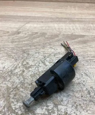 Opel Astra G Brake pedal sensor switch 09132299 09175185