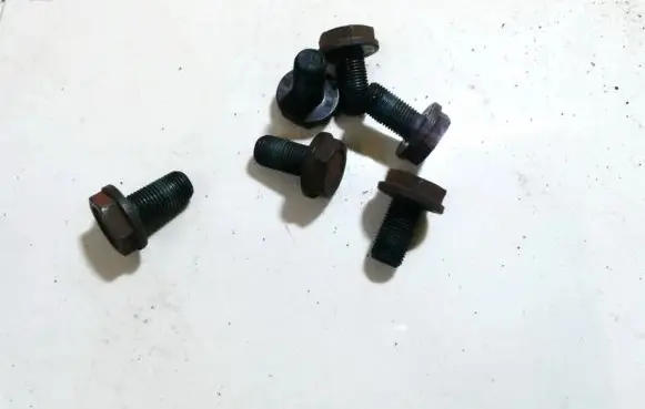 Volkswagen PASSAT B4 Nuts/bolts 