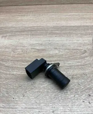 BMW X3 E83 Crankshaft position sensor 1709616 0360007