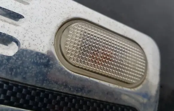 Nissan Navara D40 Front fender indicator light