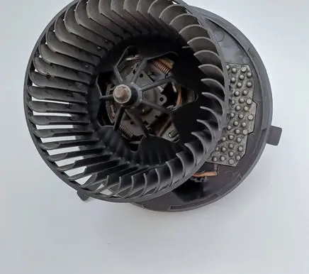Volkswagen Golf Plus Heater fan/blower 3C1820015J 3C0907521B