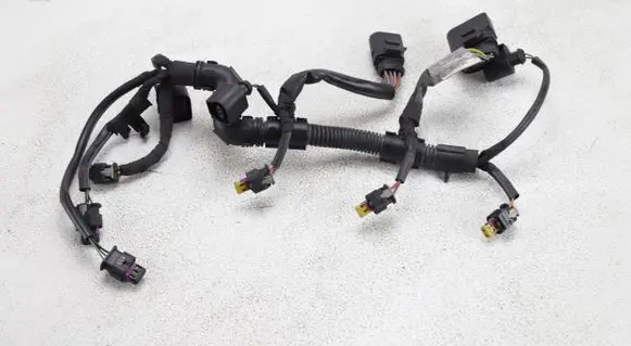 Audi A4 S4 B8 8K Fuel injector wires 06H971627B