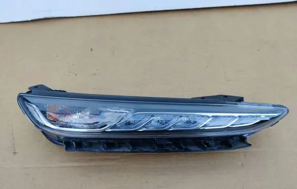 Hyundai Kona I LED Daytime headlight 92208J90