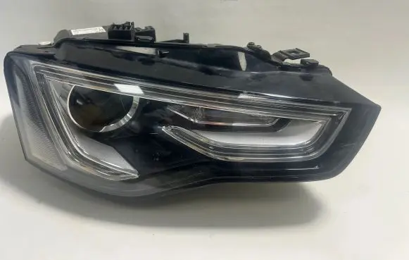Audi A5 8T 8F Headlight/headlamp