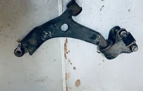 Ford Focus ST Front lower control arm/wishbone BV613A262