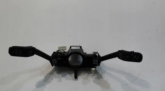 Volkswagen Arteon Tailgate/trunk/boot open switch 