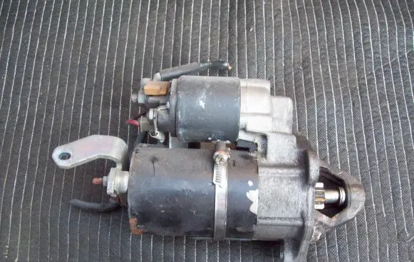 Audi A4 S4 B6 8E 8H Starter motor 1005821933