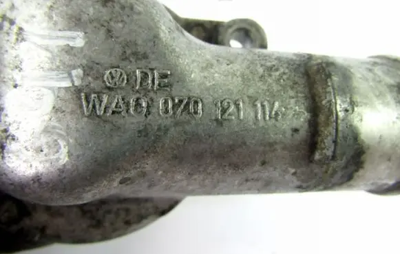 Volkswagen Transporter - Caravelle T5 Thermostat housing 070121114