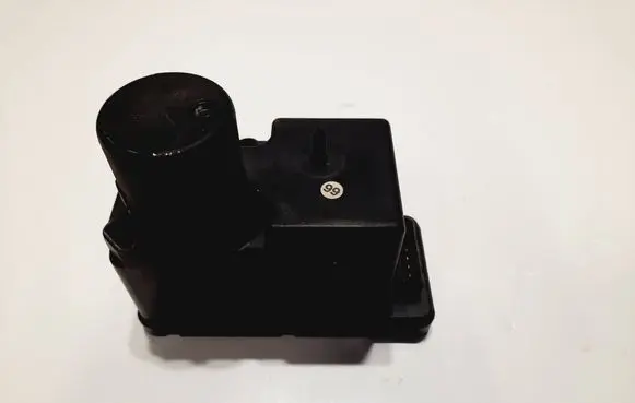 Audi 80 90 B3 Central locking vacuum pump 