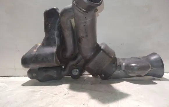 Honda Accord Intake resonator 